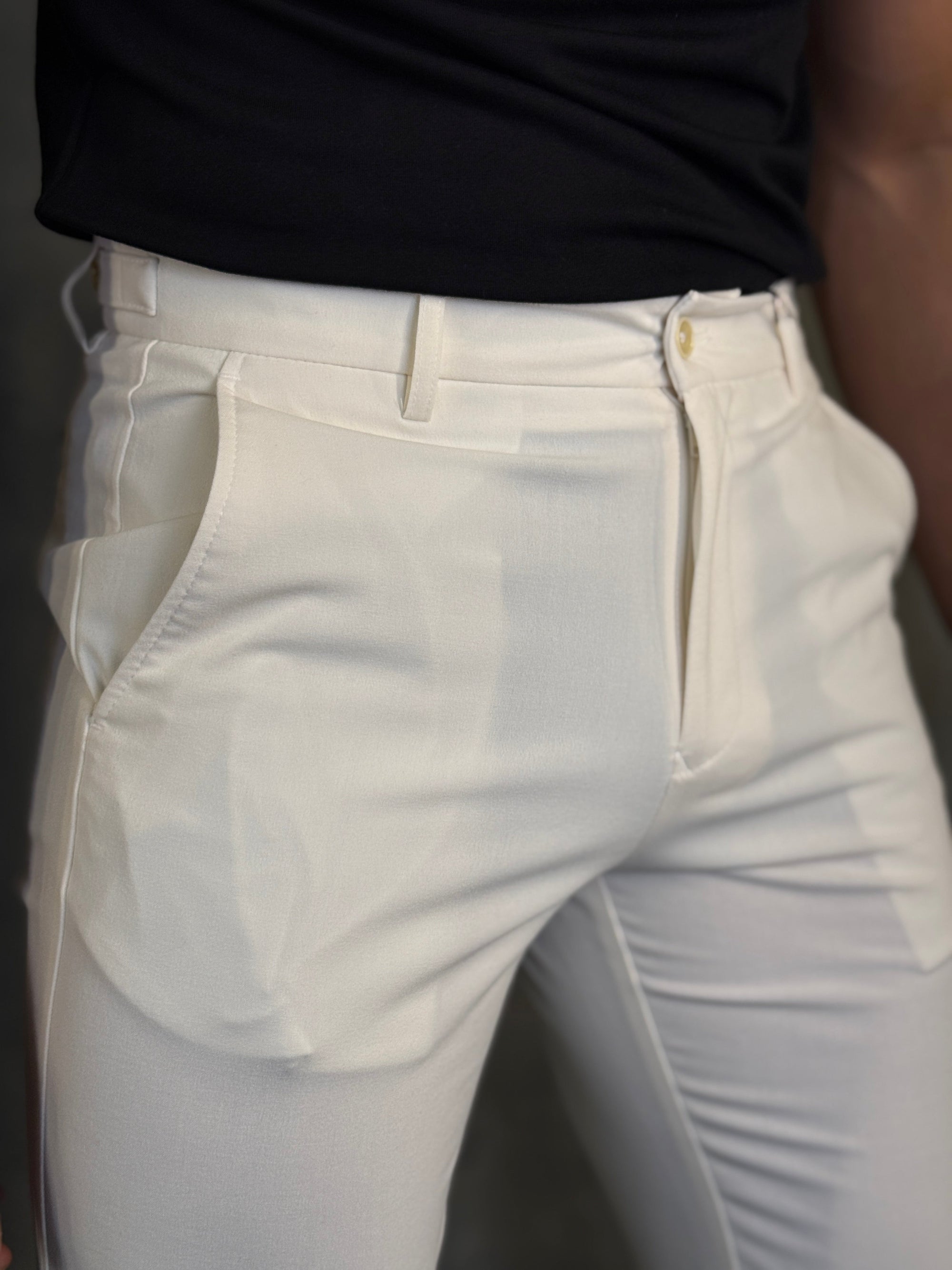CALÇA ALF. SLIM STRETCH C/ AJUSTE BOTÃO OFF WHITE