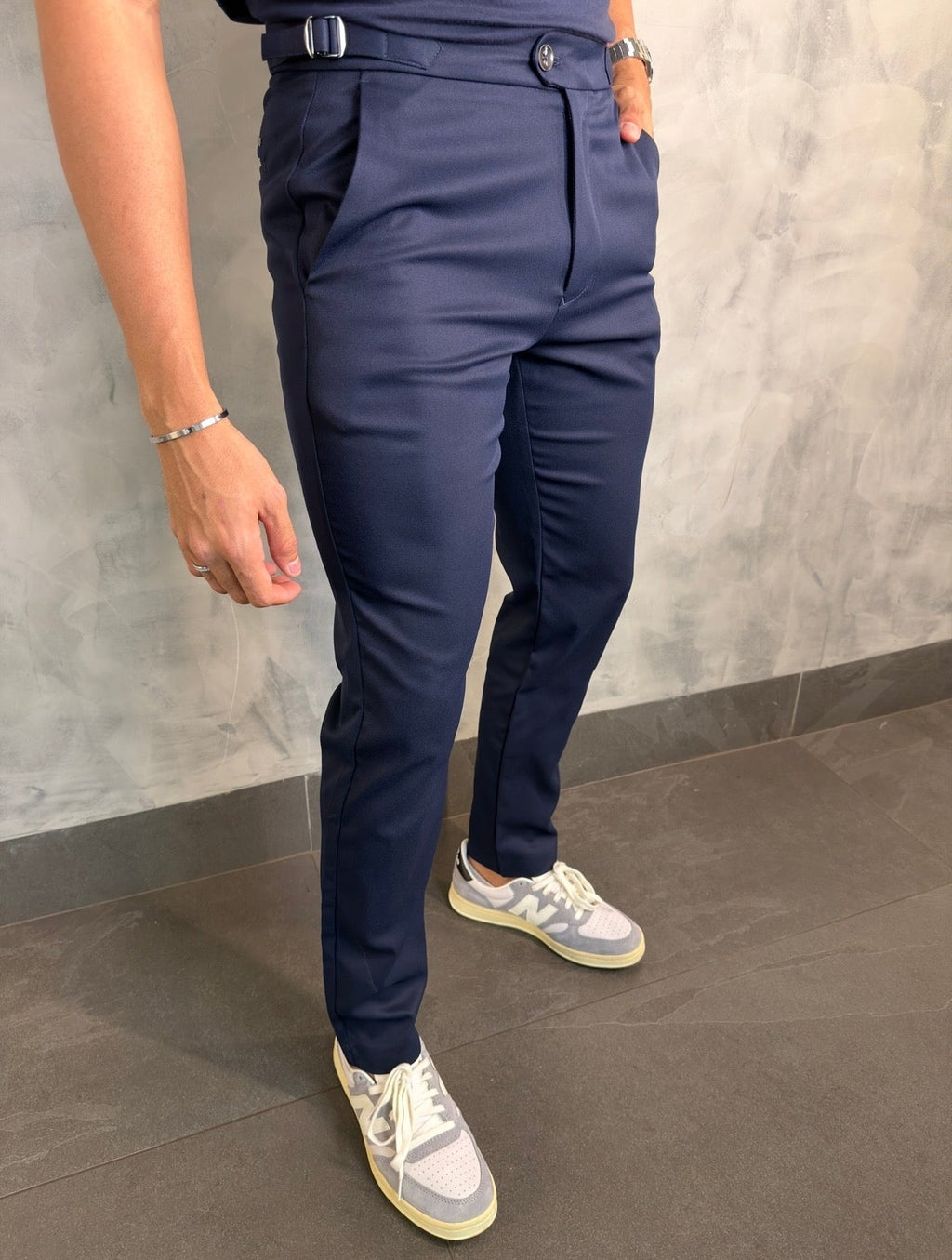 CALÇA ALF. MAQUINETADA SKINNY AJUSTE FIVELA MARINHO
