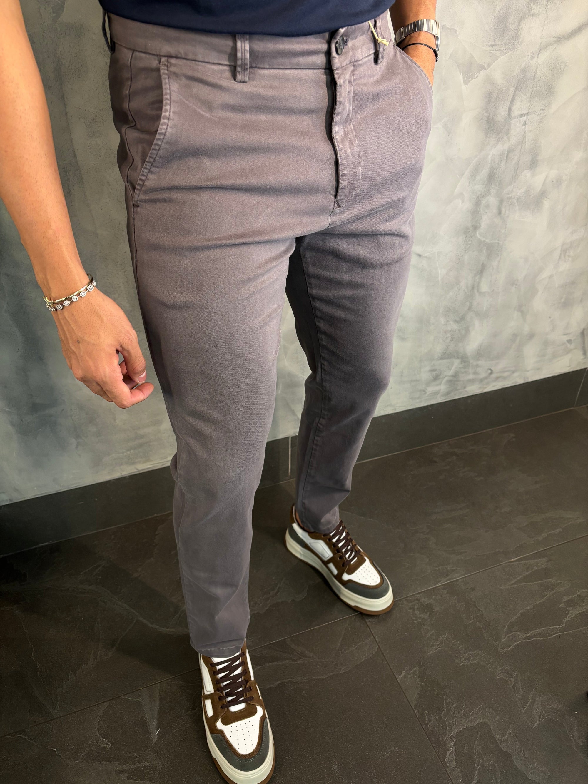 CALÇA ALF SARJA COMFORT SKINNY CIMENTO