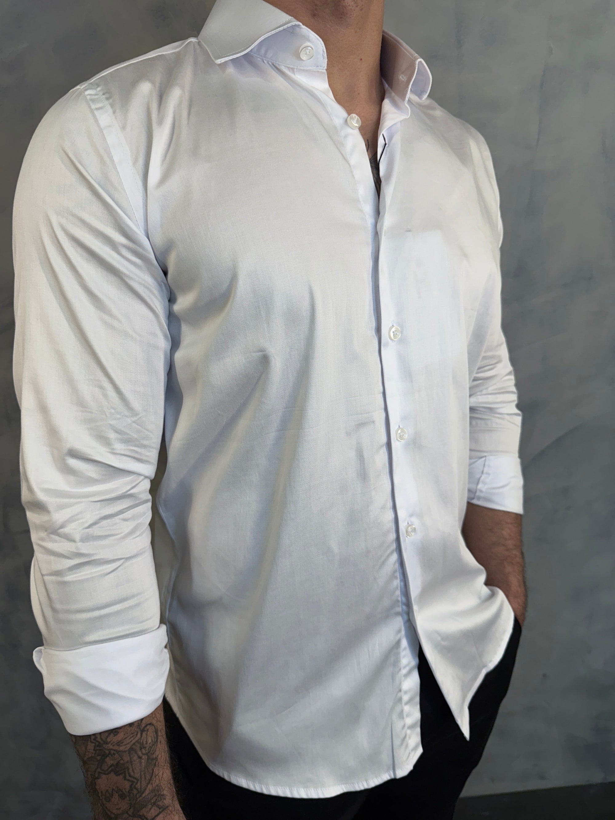 CAMISA M/L ACETINADA C/ ELASTANO PONTO H BRANCO