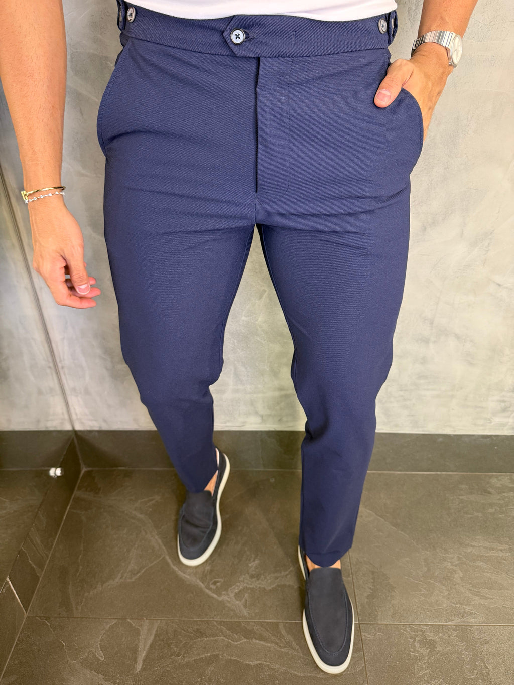 Calça Alfaiataria Skinny Com Ajuste Botão Elástico Marinho
