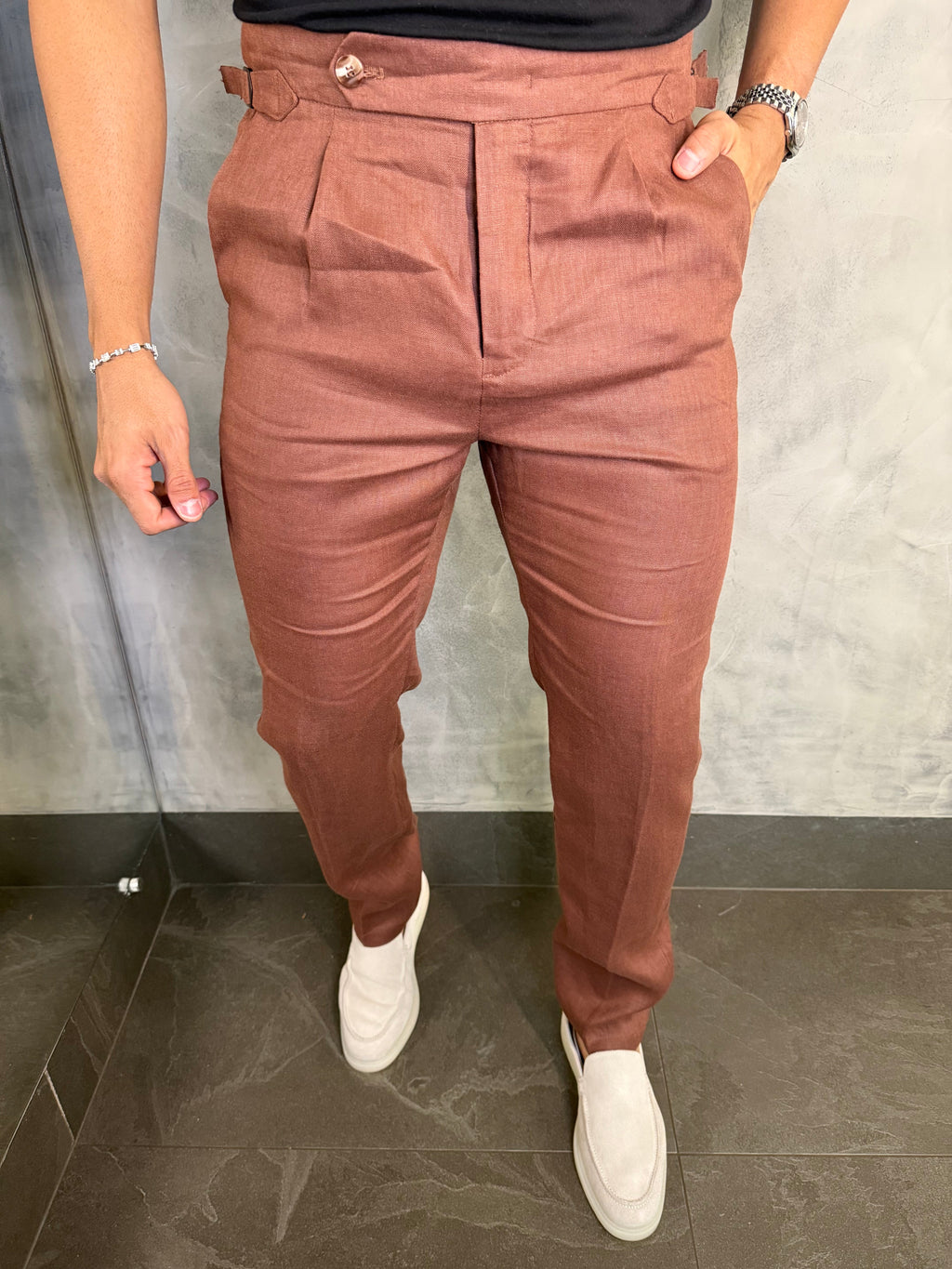 CALÇA ALF. GURKHA PURO LINHO MARROM