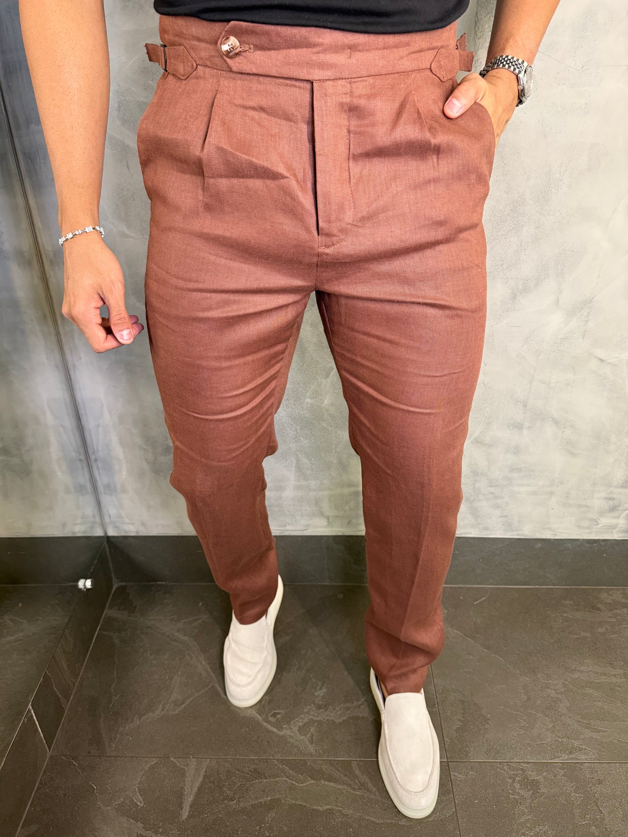 CALÇA ALF. GURKHA PURO LINHO MARROM