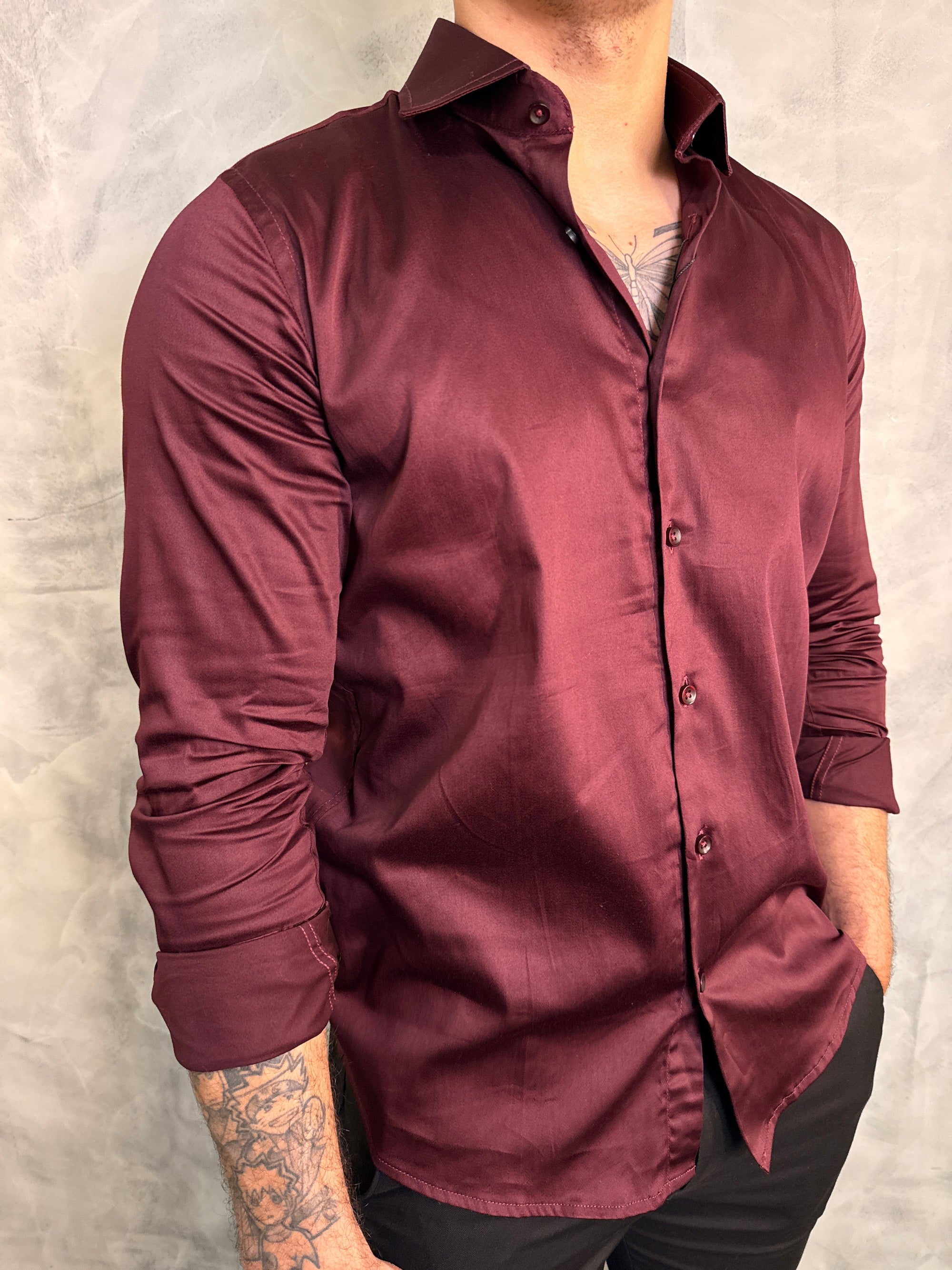 CAMISA M/L ACETINADA C/ ELASTANO PONTO H MARSALA