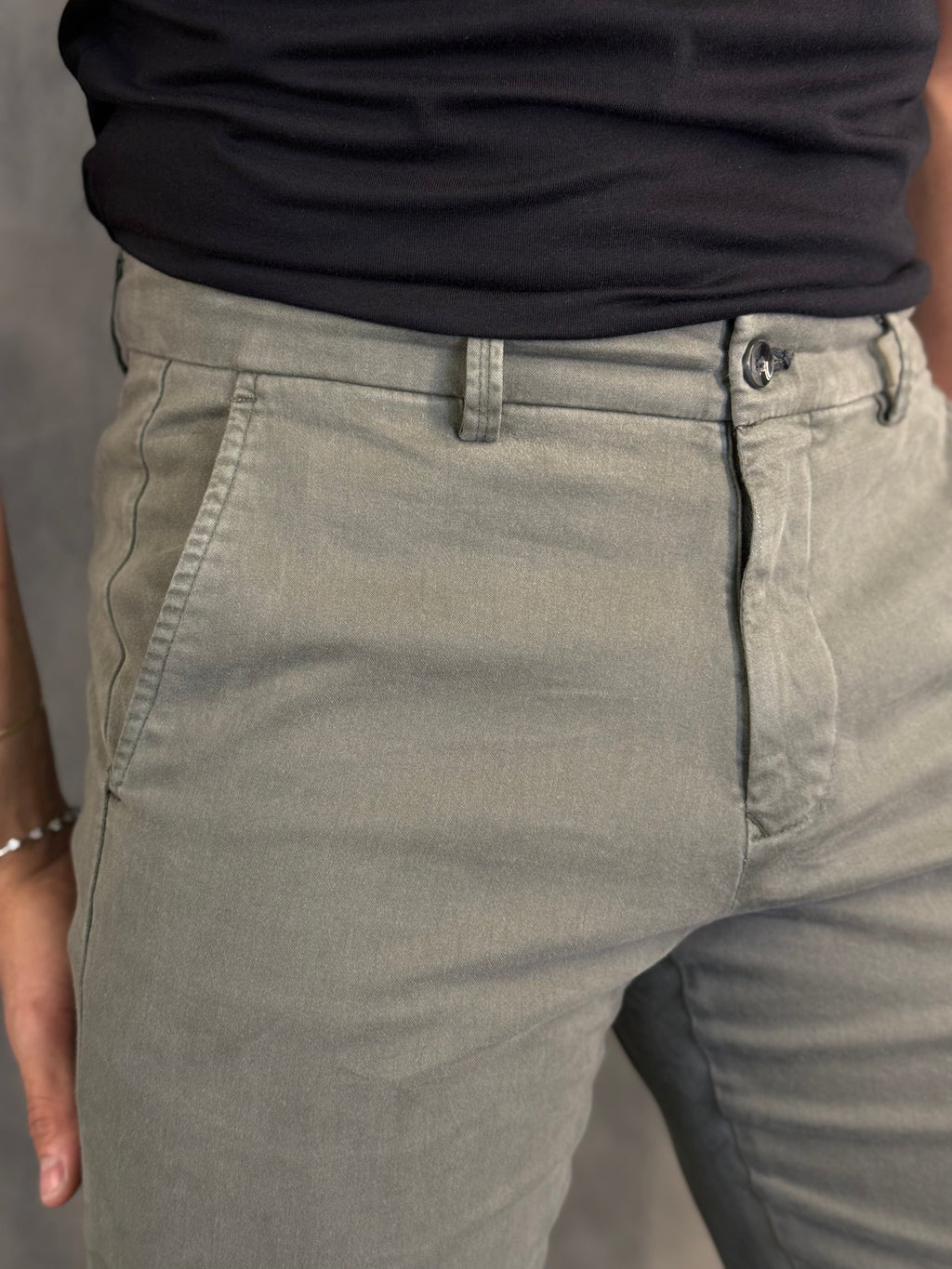 CALÇA ALF SARJA COMFORT SKINNY VERDE FLORESTA