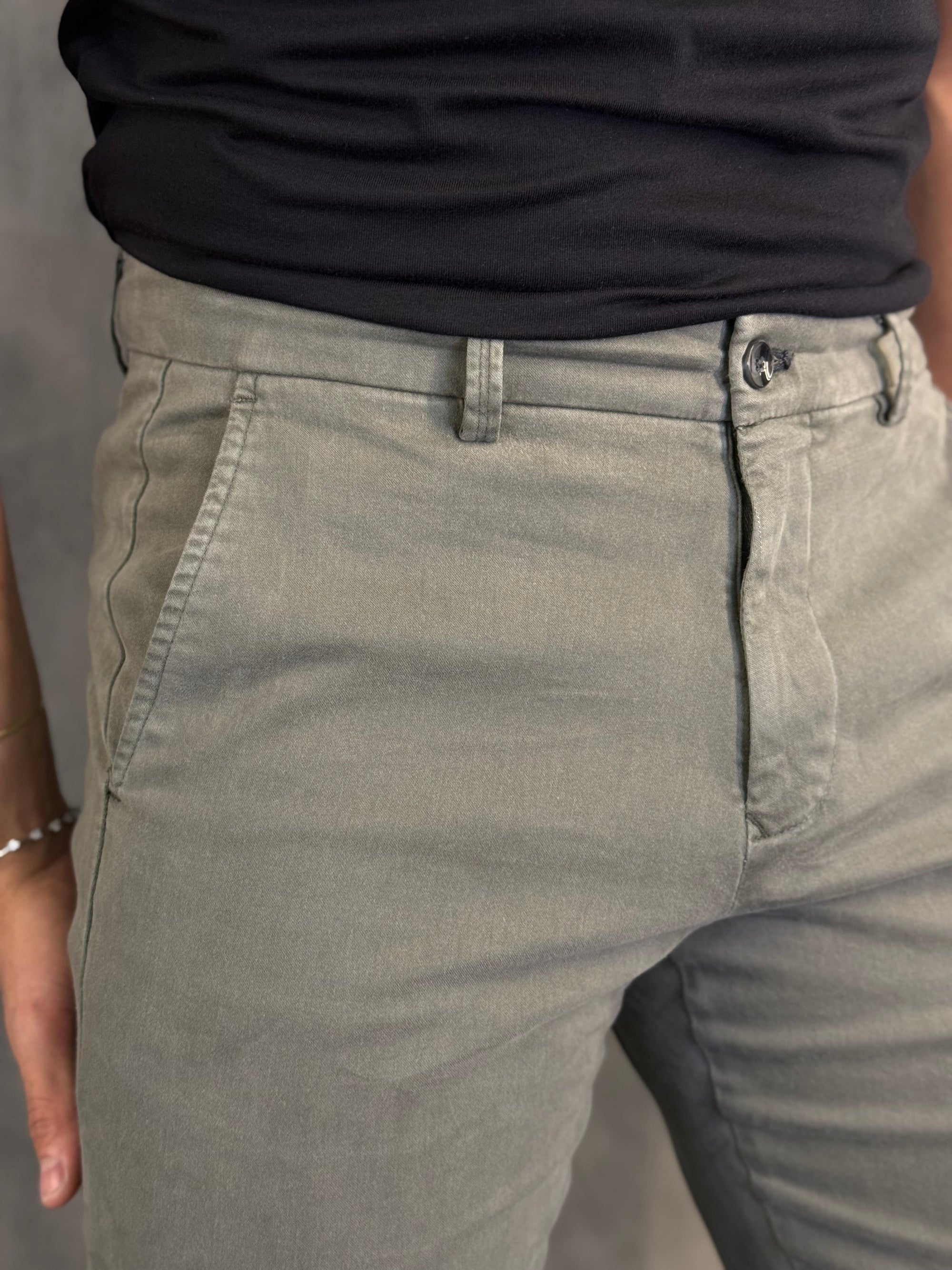 CALÇA ALF SARJA COMFORT SKINNY VERDE FLORESTA