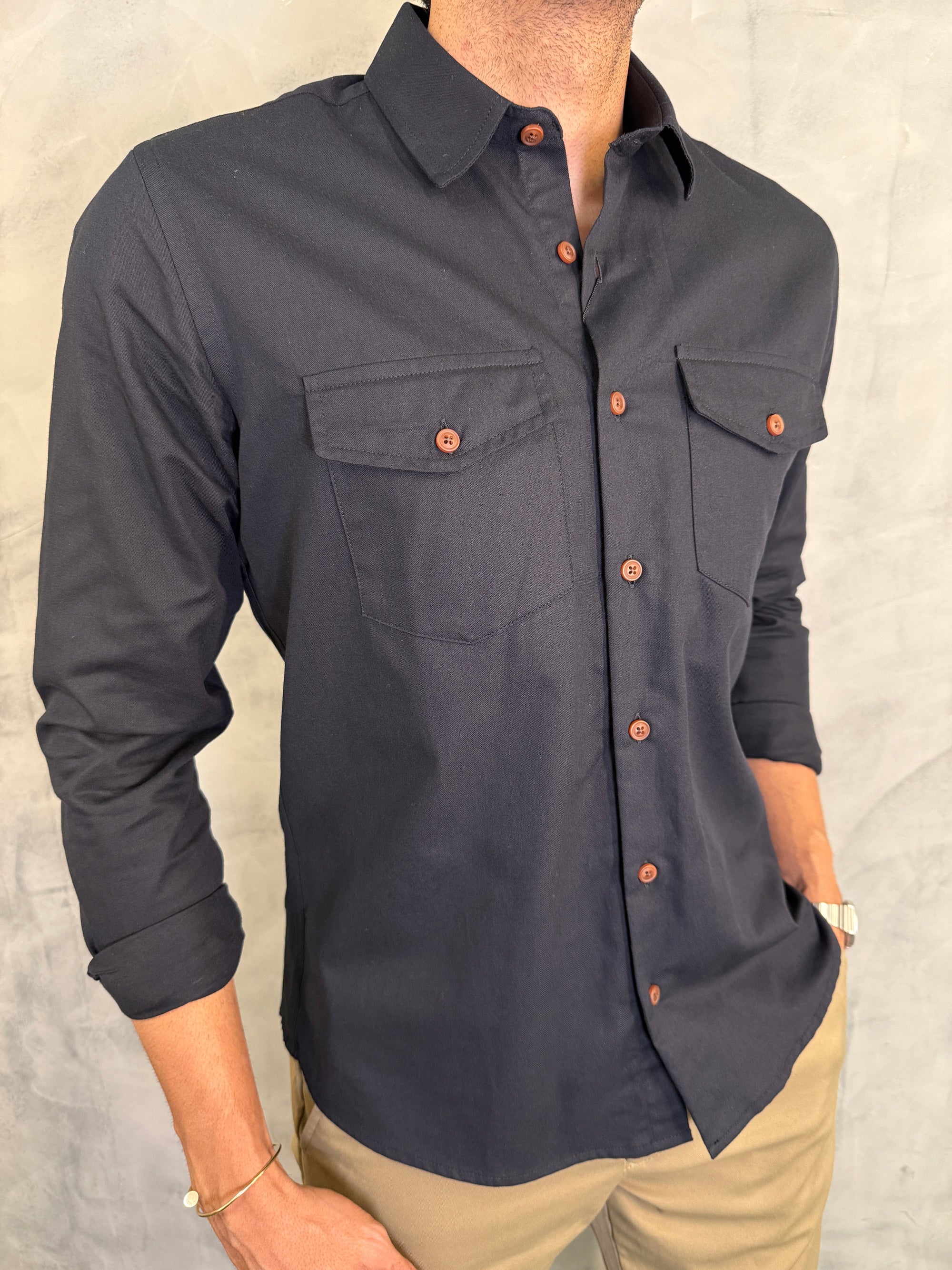 CAMISA M/L DE SARJA PRETO