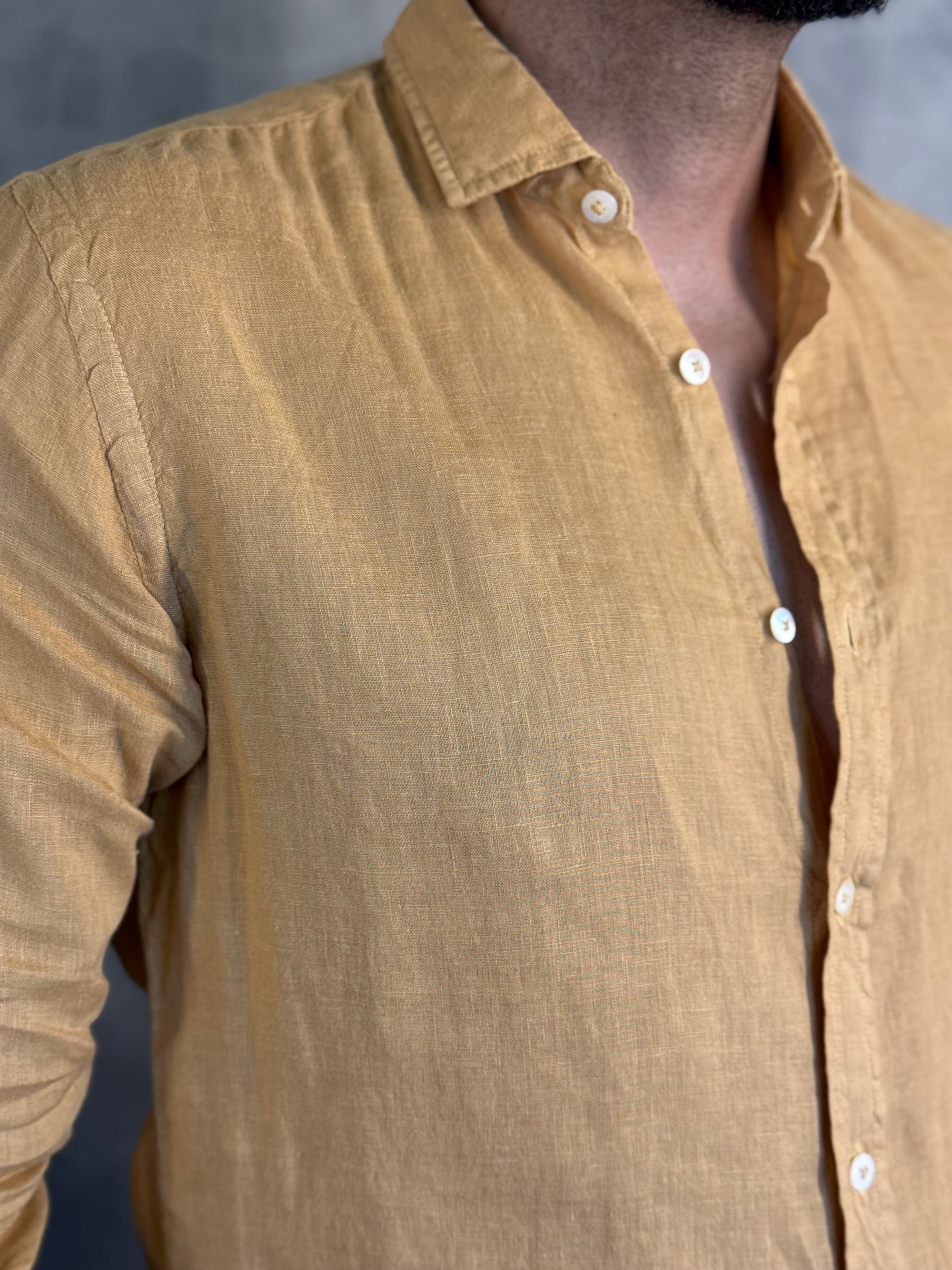 CAMISA M/L PURO LINHO OCRE