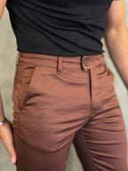 CALÇA SARJA ACETINADA MARROM