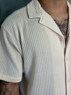 CAMISA M/C TRICOT CANELADA GOLA CUBANA