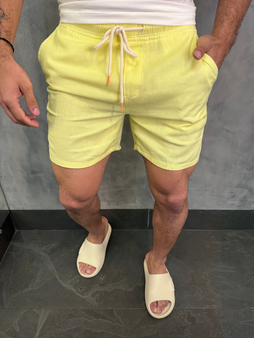 Short Linho Tradicional Kingejoe Amarelo Cl