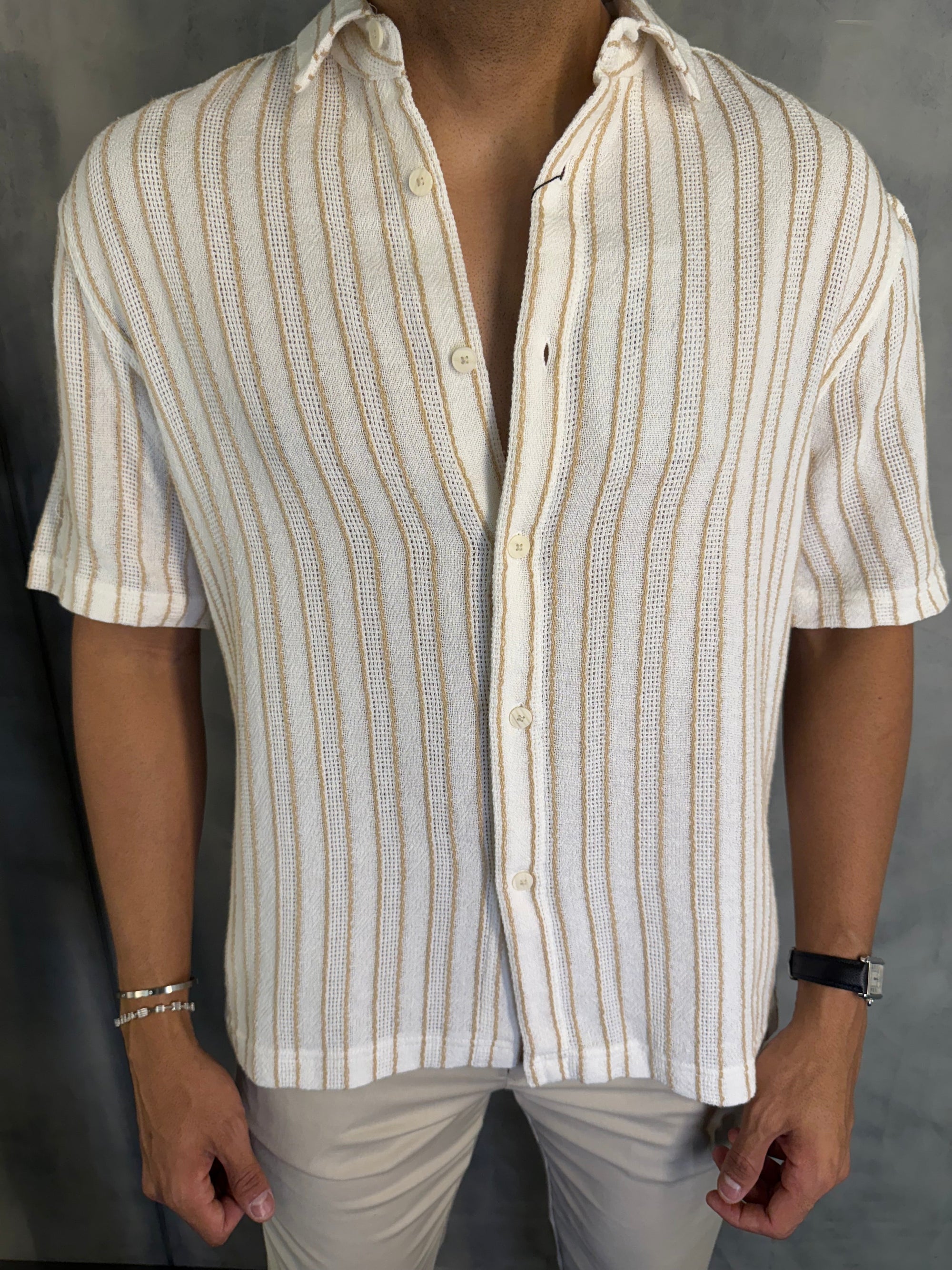 CAMISA M/C TRICOT LISTRADO OFF WHITE