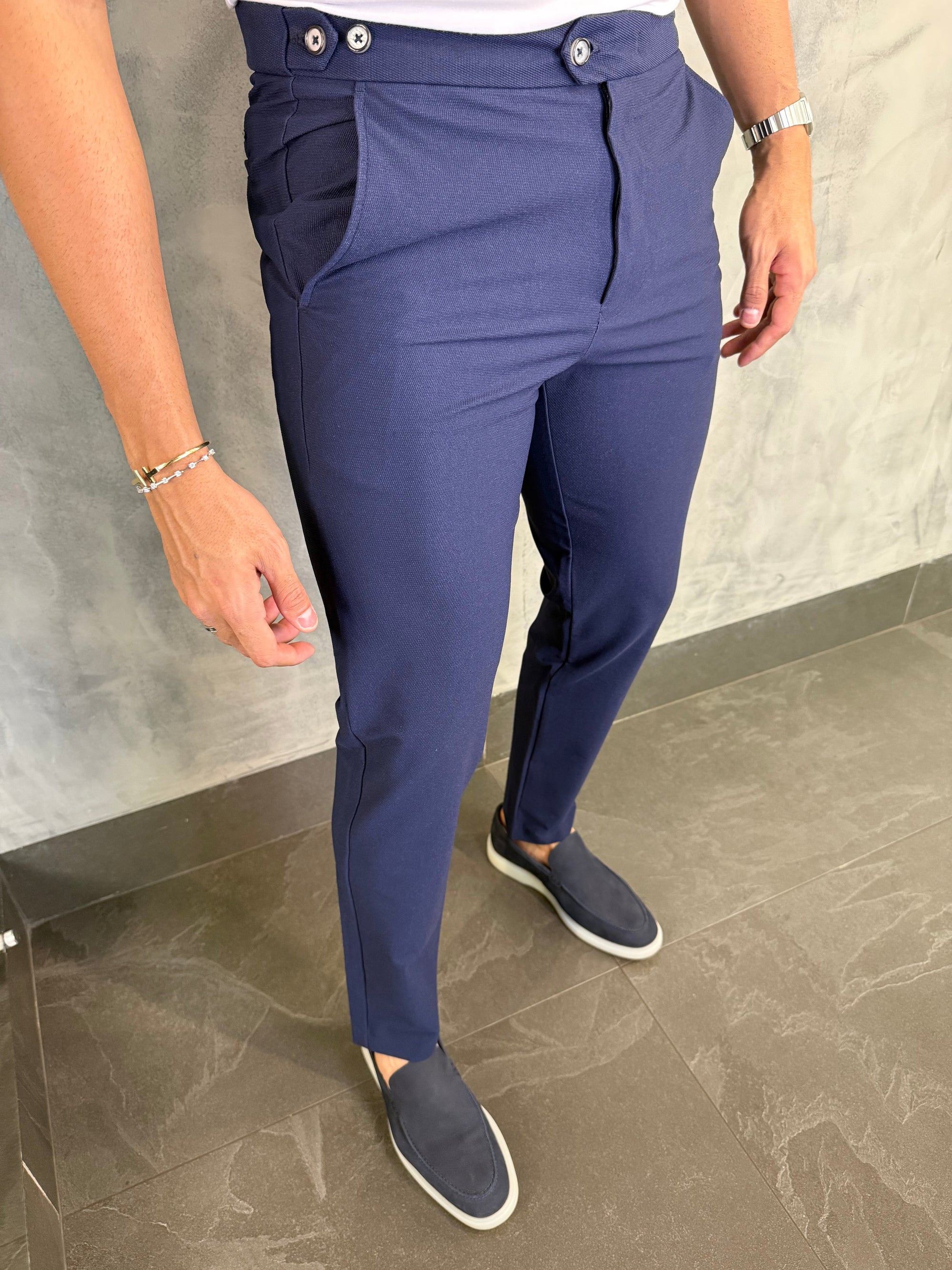 Calça Alfaiataria Skinny Com Ajuste Botão Elástico Marinho
