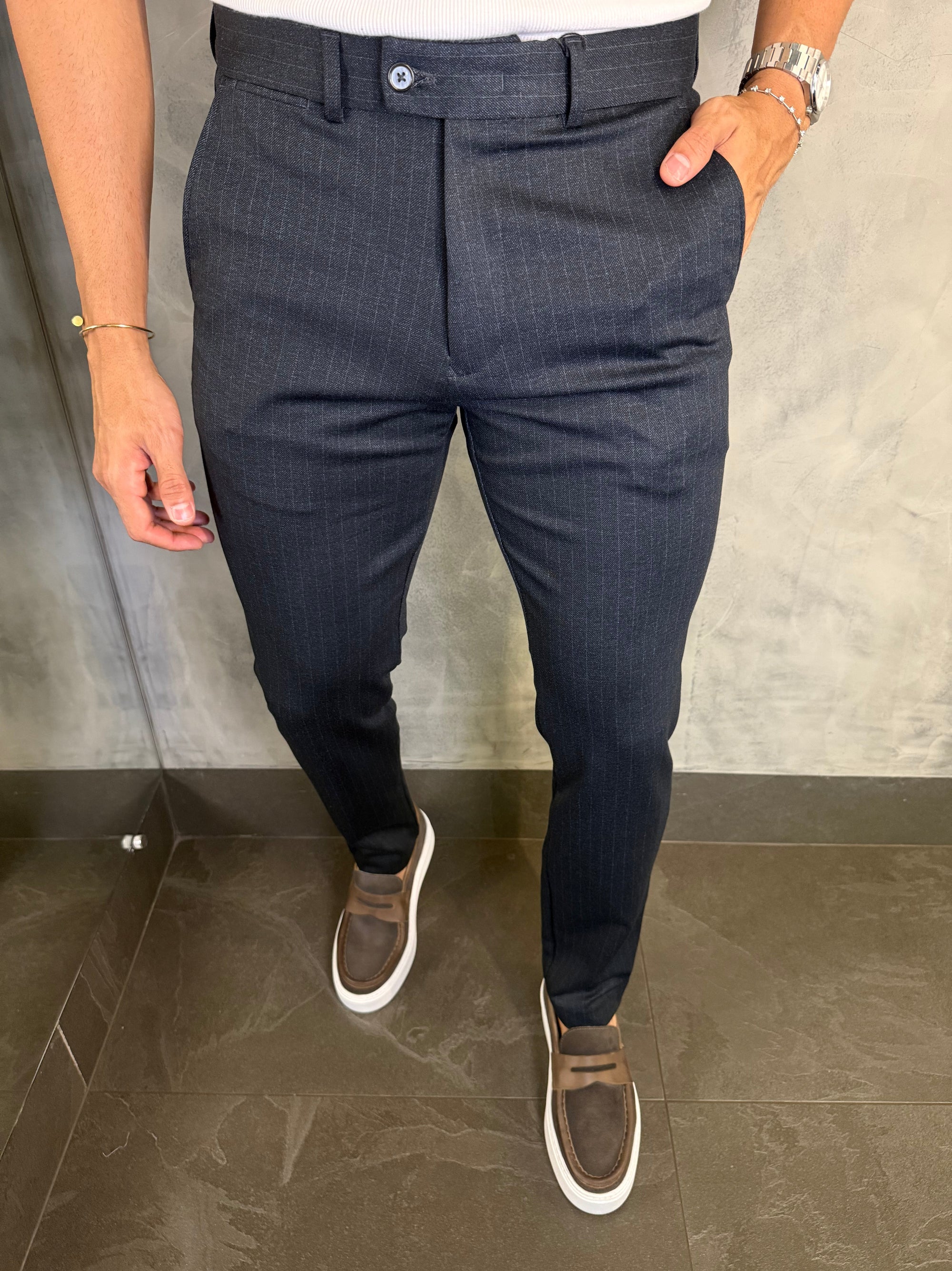CALÇA ALF MALHA SLIM RISCA DE GIZ MARINHO