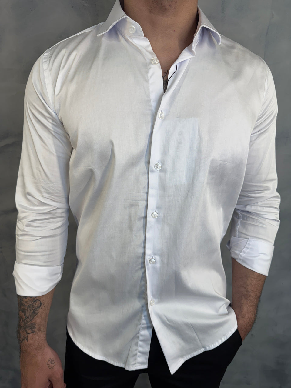 CAMISA M/L ACETINADA C/ ELASTANO PONTO H BRANCO