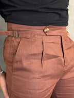 CALÇA ALF. GURKHA PURO LINHO MARROM