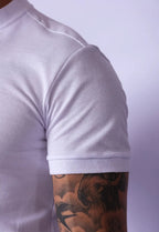 Camiseta Gola Padre Zíper Branca