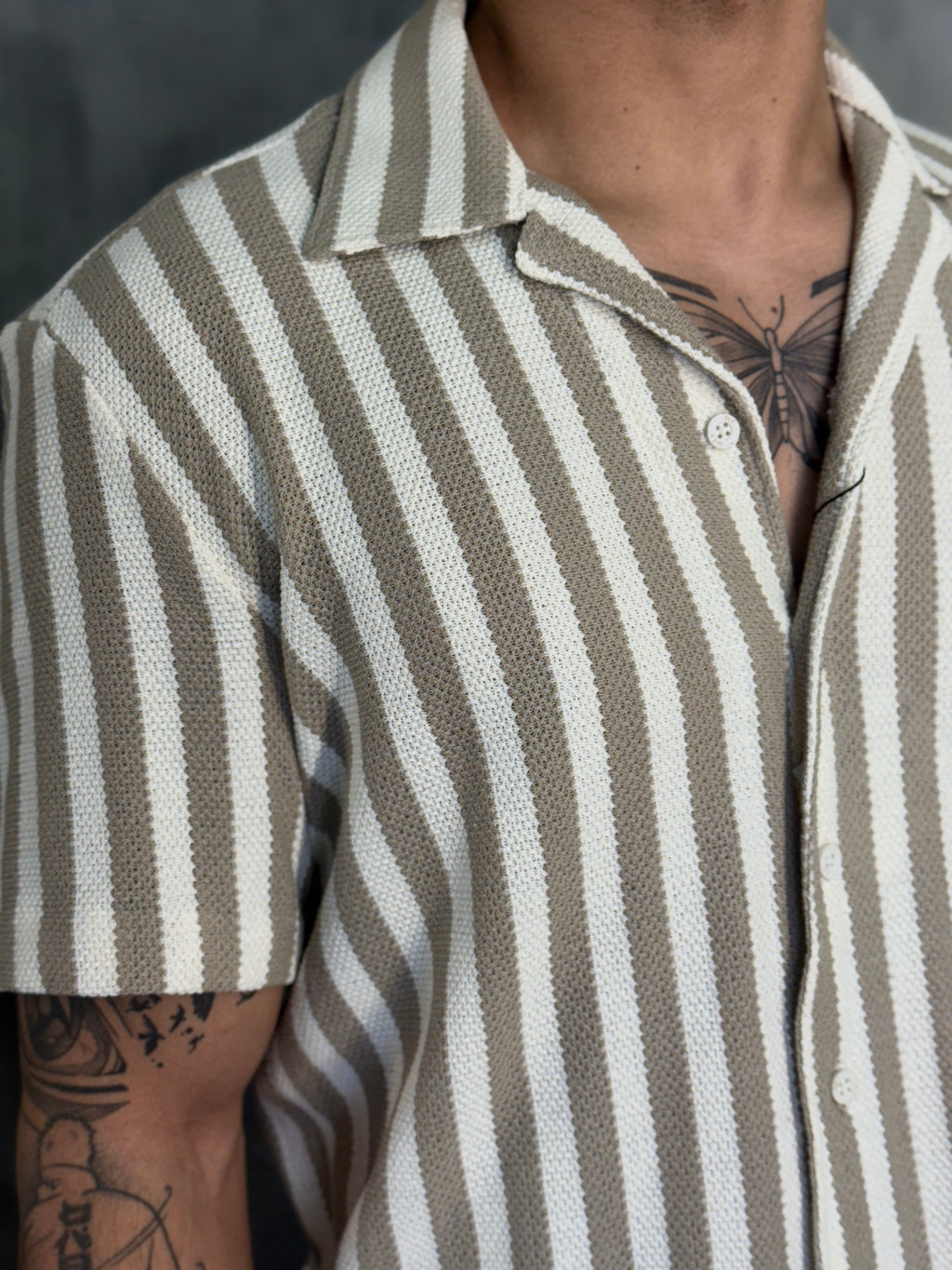 CAMISA M/C GOLA CUBANA TRICOT COMFORT DLZ BEGE CANION