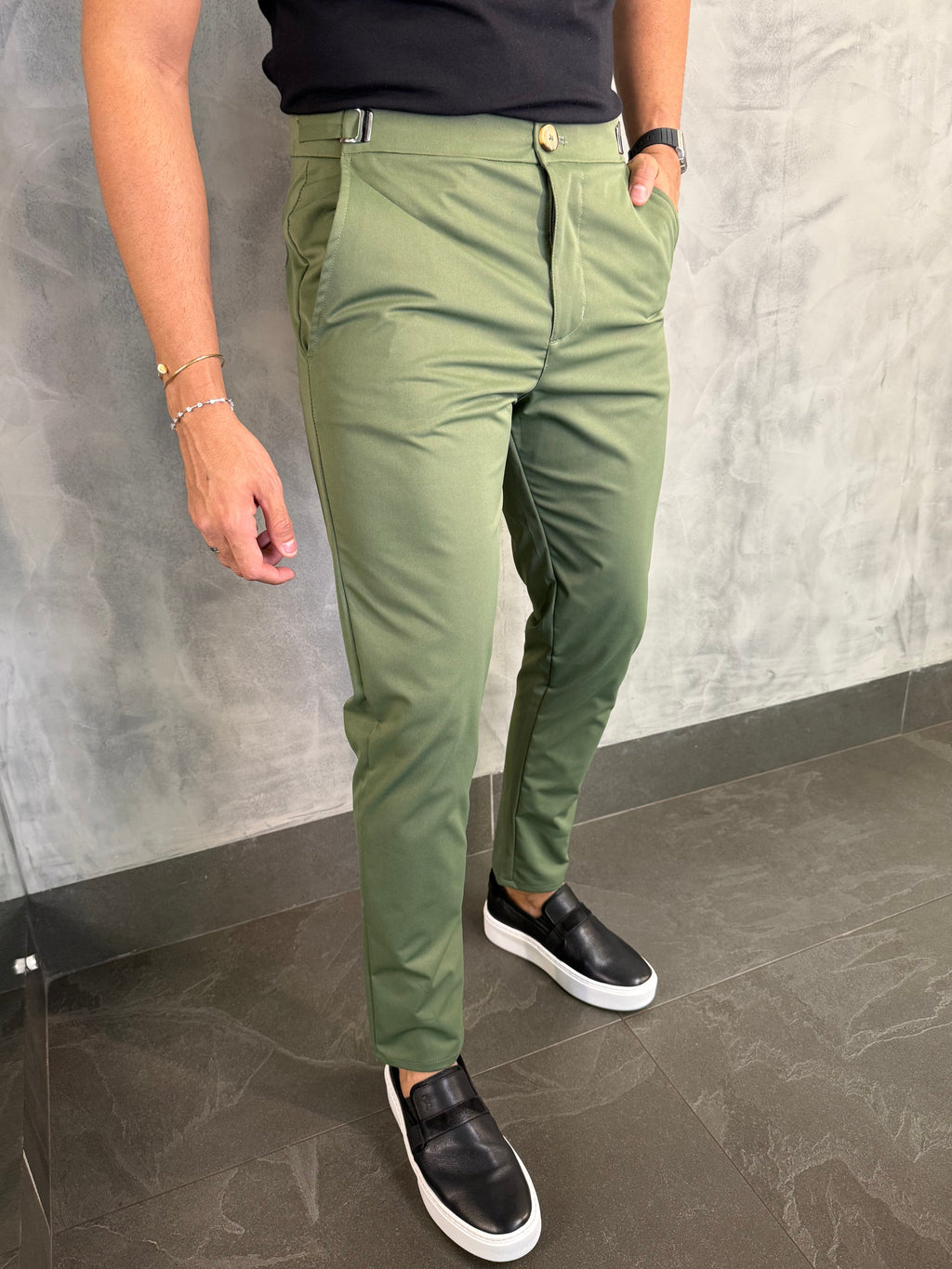 CALÇA ALF. MÔNACO AJUSTE CATRACA VERDE MUSGO