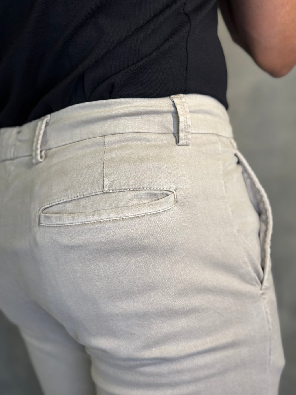 CALÇA ALF SARJA COMFORT SKINNY CREME
