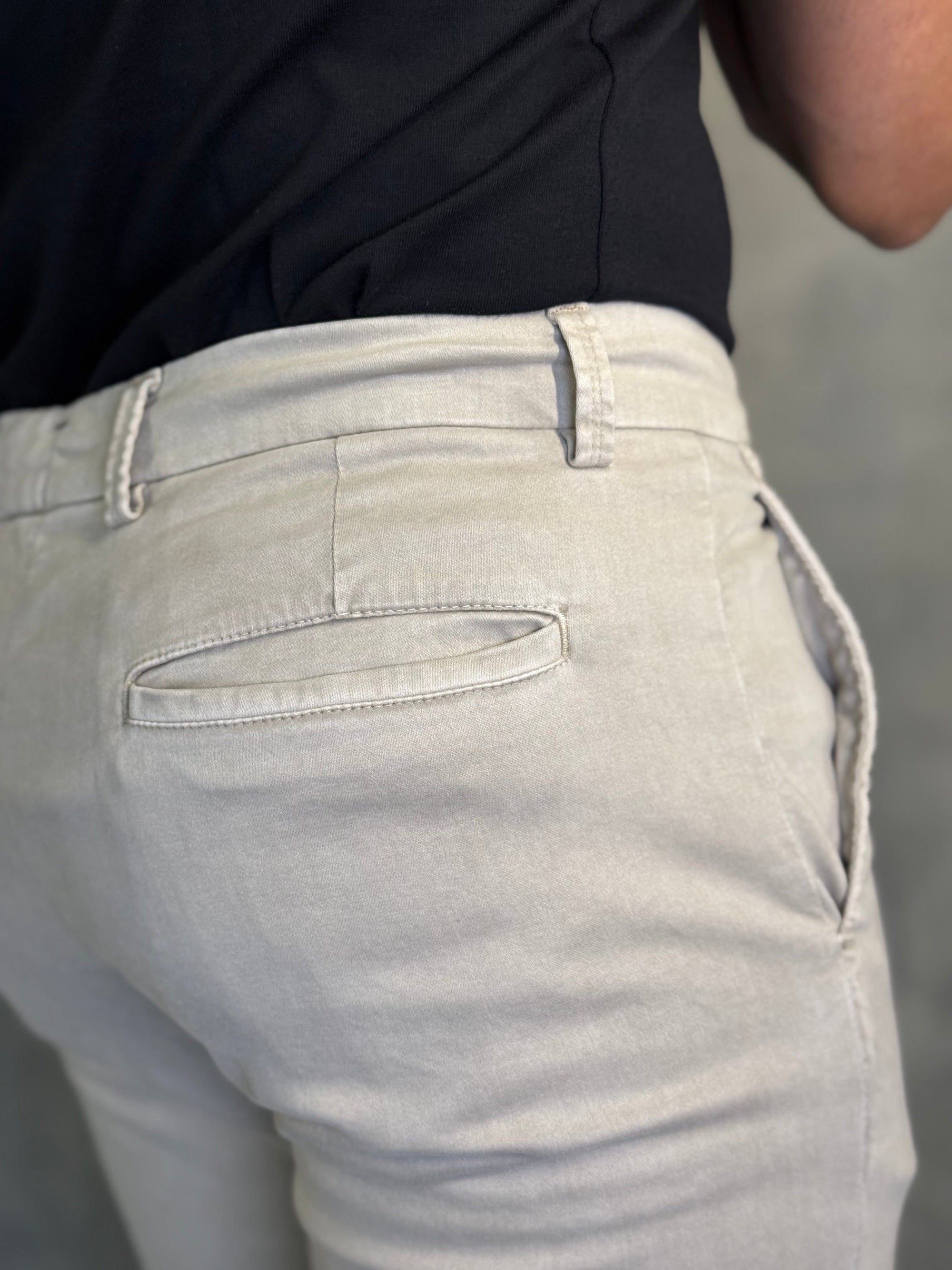 CALÇA ALF SARJA COMFORT SKINNY CREME
