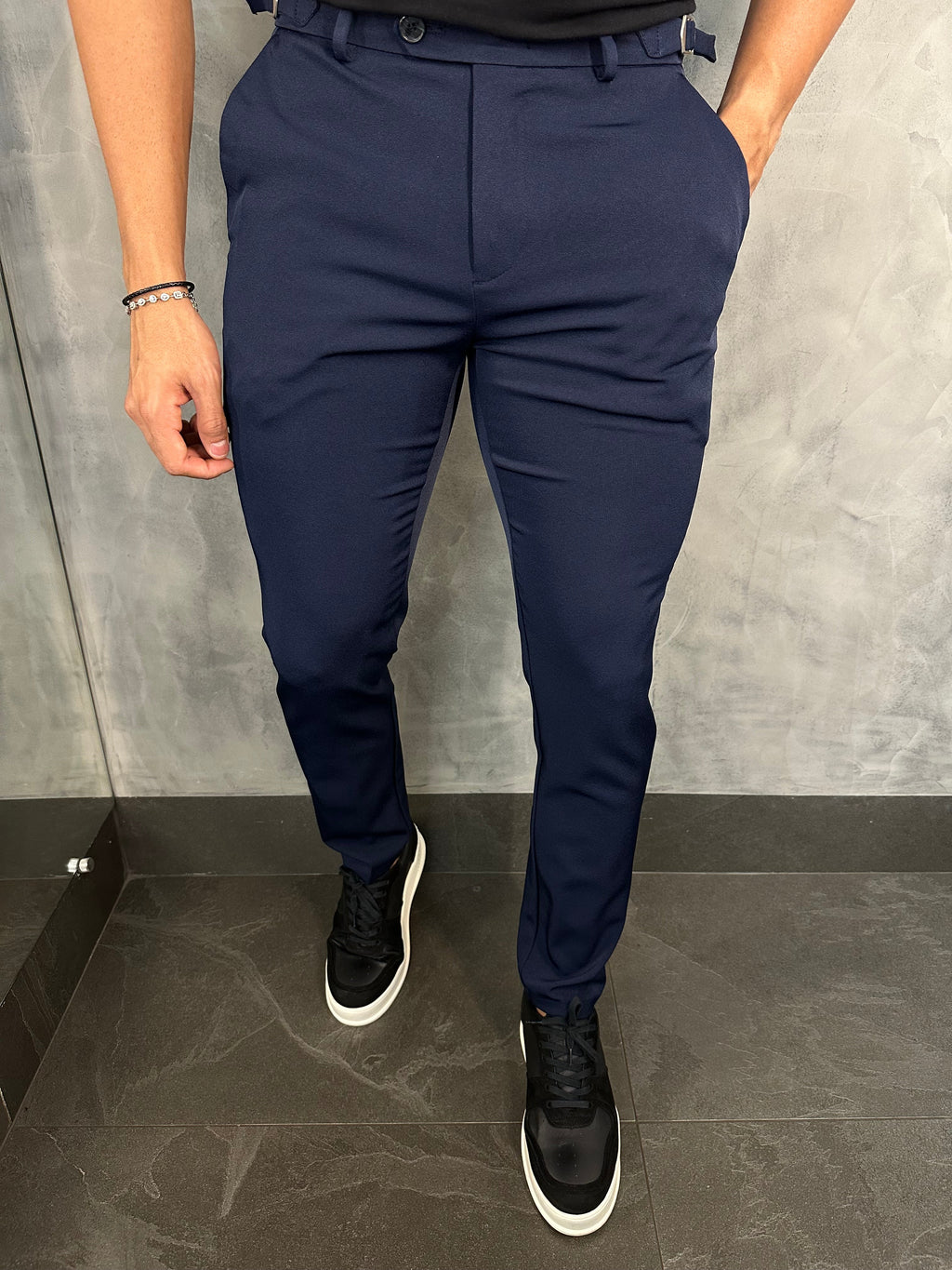 Calça Alfaiataria Verona Ajuste Lateral Marinho