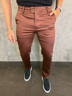 CALÇA SARJA ACETINADA MARROM