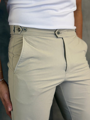 CALÇA ALF SKINNY C/ AJUSTE BOTÃO ELÁSTICO PONTO H AREIA