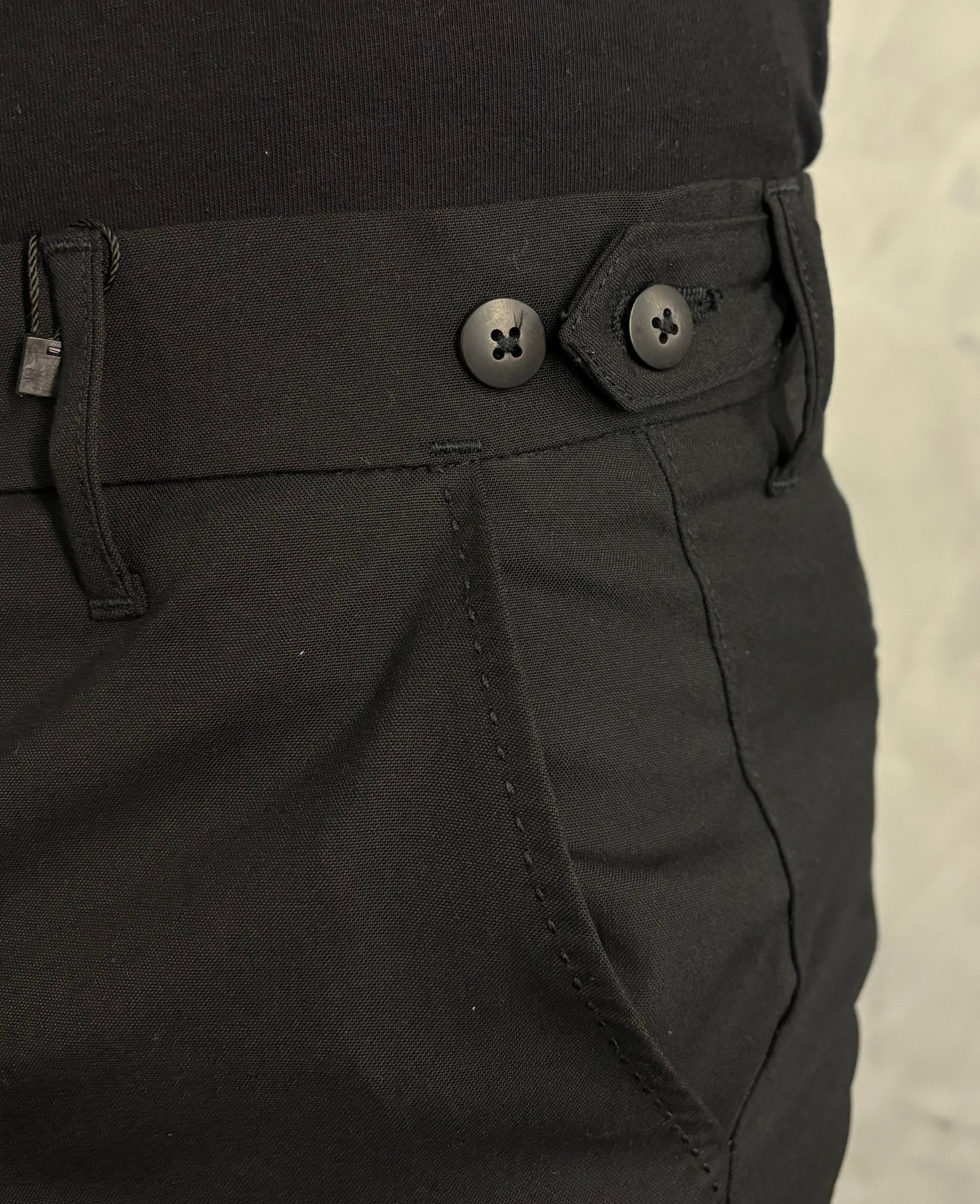 Calça Alf. Ajuste Botão Preto