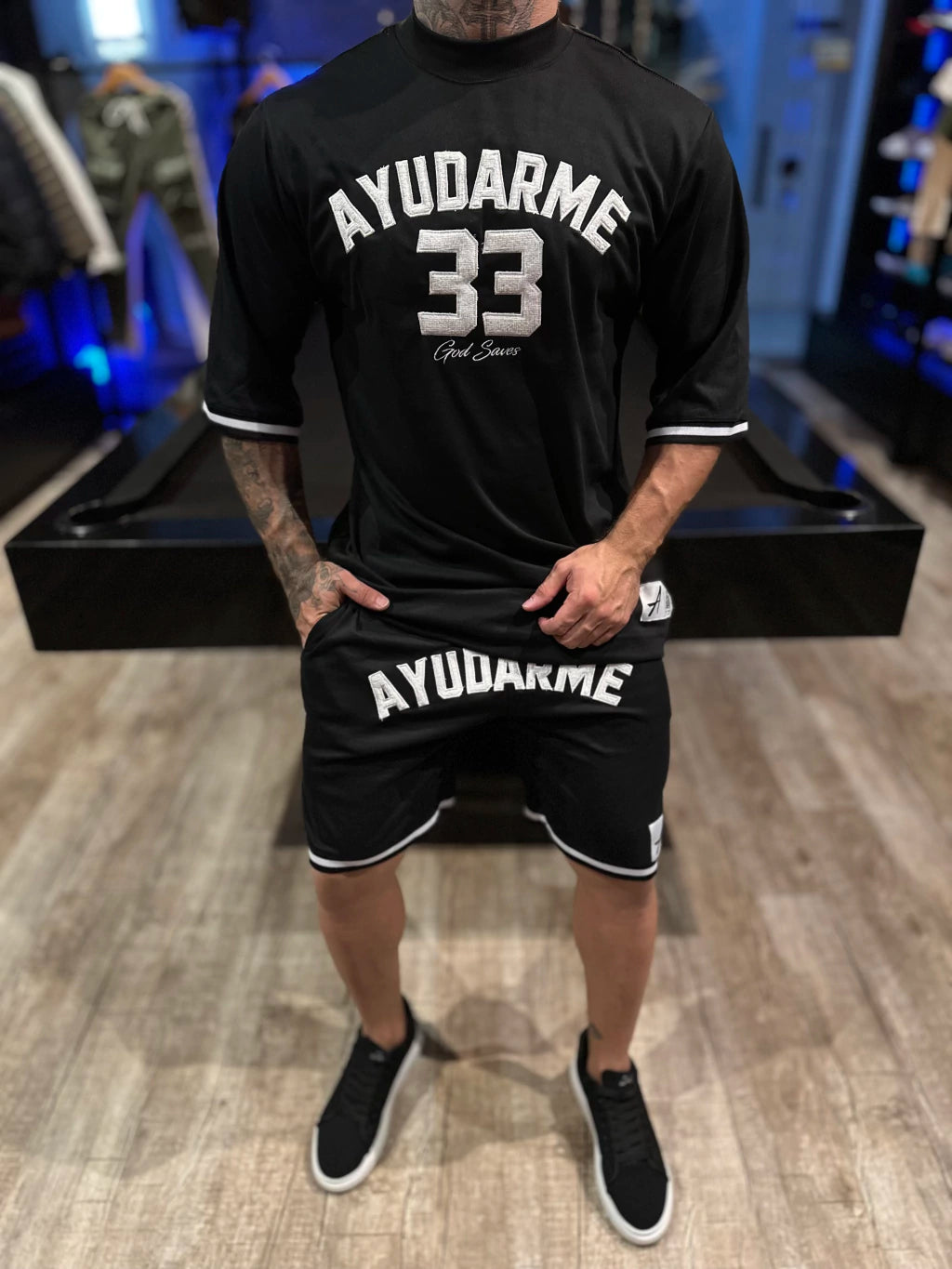 CONJUNTO OVER AYU 33 BLACK/WHITE