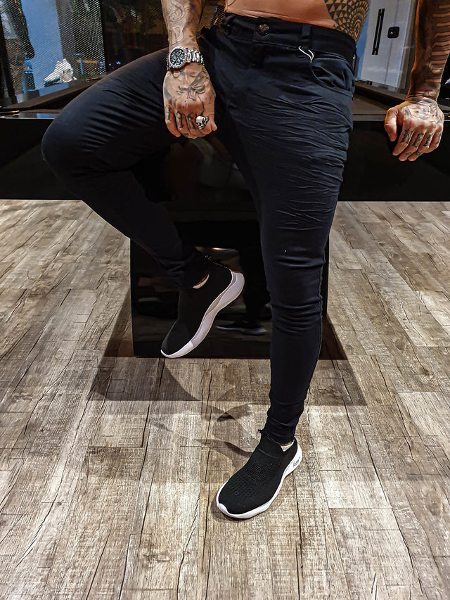 CALÇA PRETA SKINNY LISA AMASSADA